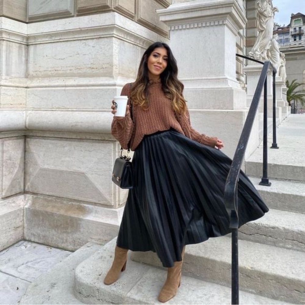 Mango Pleated Skirt
